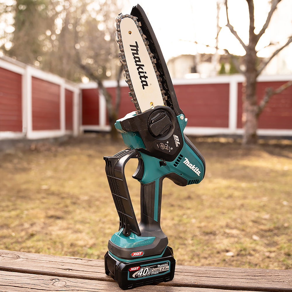Makita UC029GZ 40V Max XGT Cordless Brushless Chainsaw β 6" Bar (Body Only)