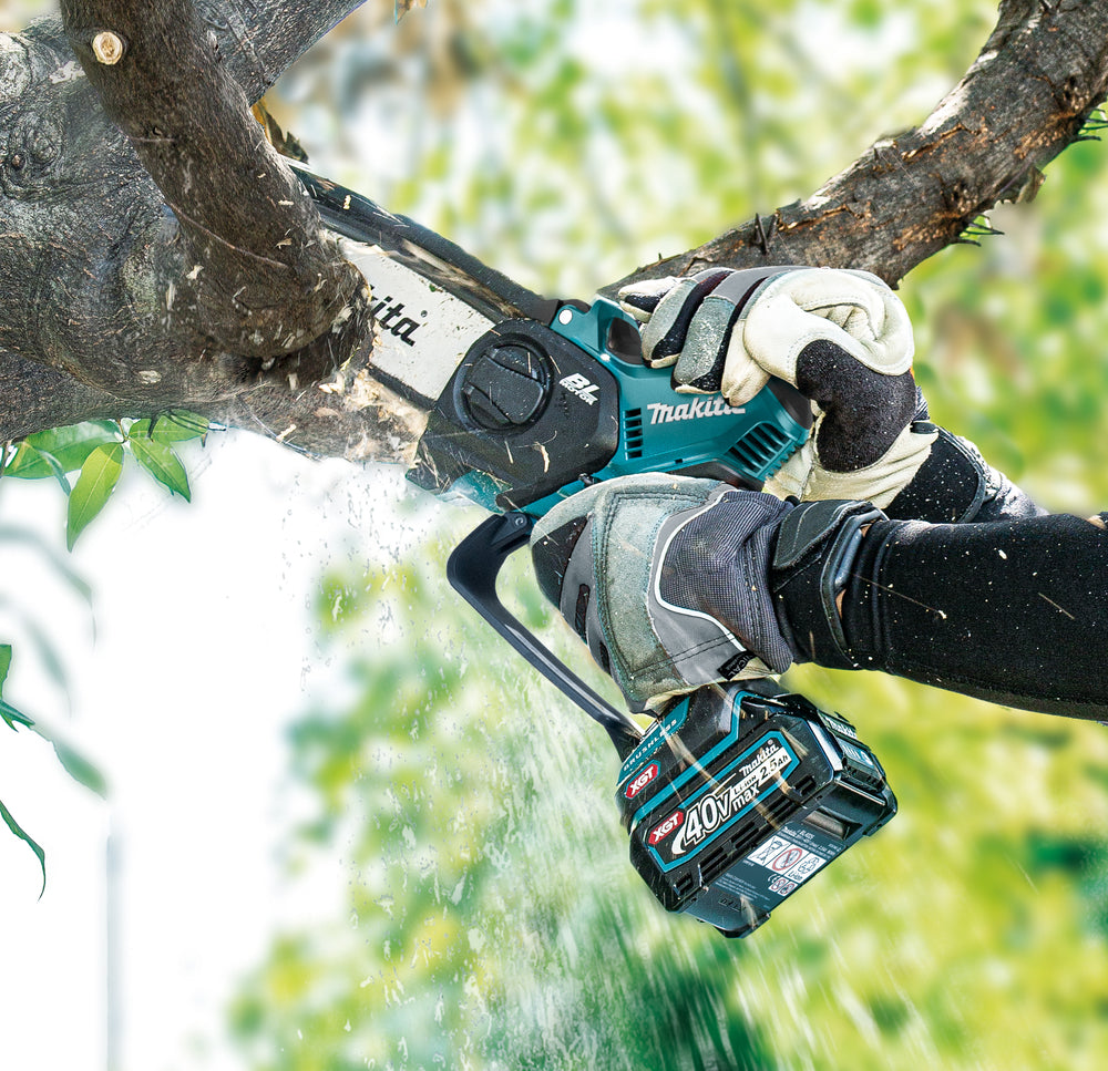 Makita UC029GZ 40V Max XGT Cordless Brushless Chainsaw β 6" Bar (Body Only)